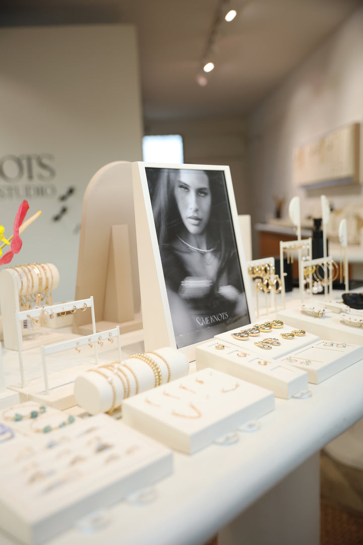 Showroom Shopping Appointment (no piercings)