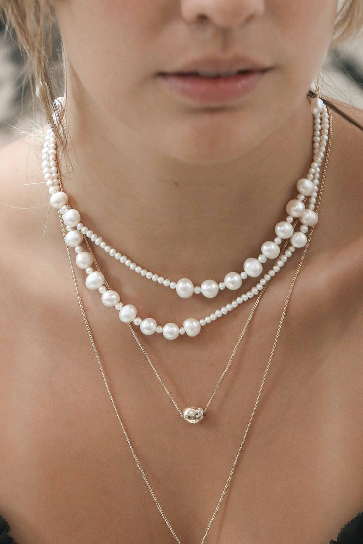 Momi Pearl Necklace