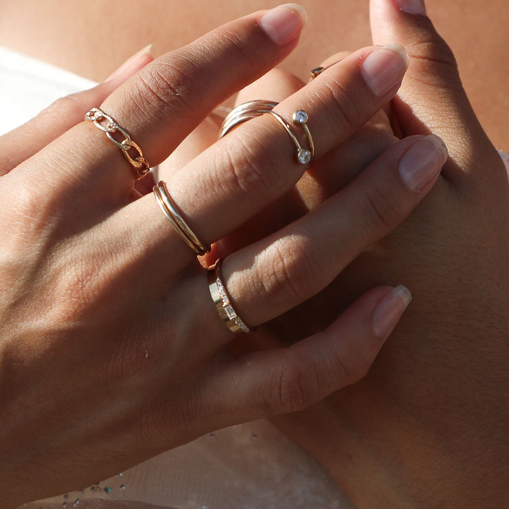 Gold Member Round Ring