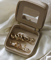 Love Me Knots Jewelry Case
